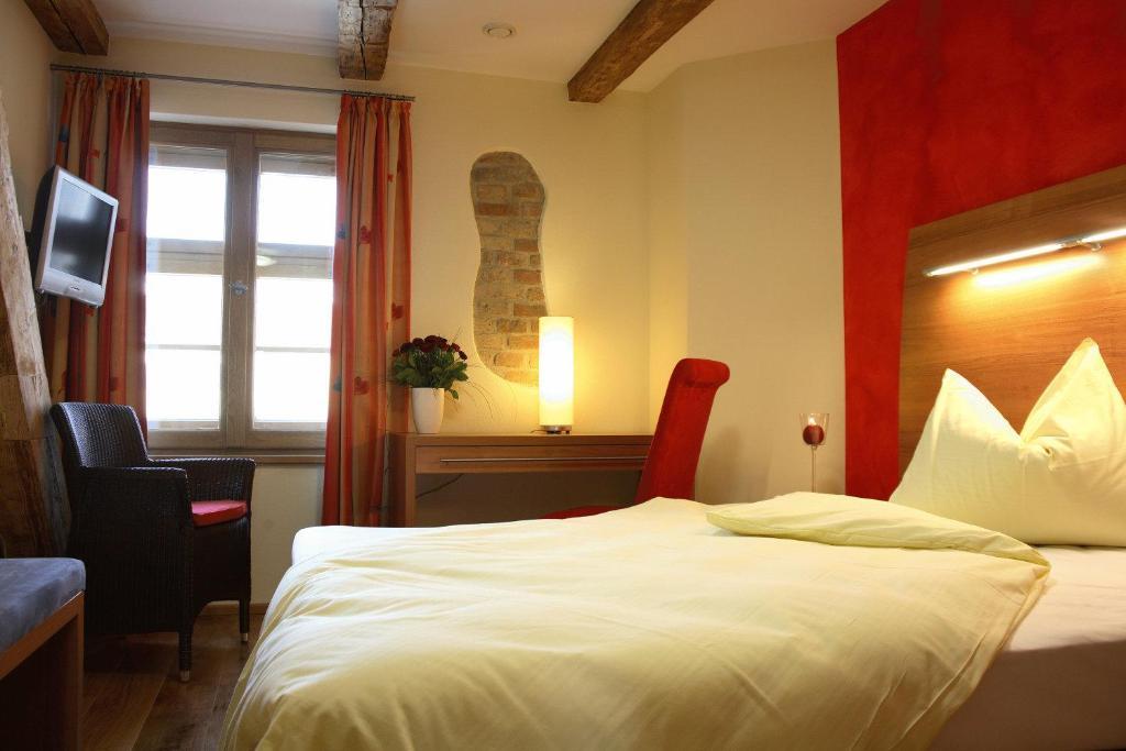 Hotel Zum Grunen Baum Платлинг Стая снимка